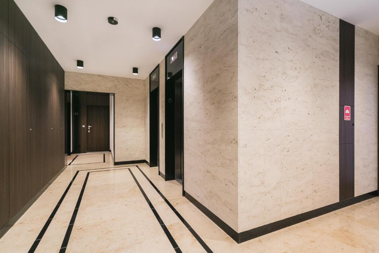 Luxury Apartments Mennica Residence - Golden Apartments - City Center Варшава Екстер'єр фото
